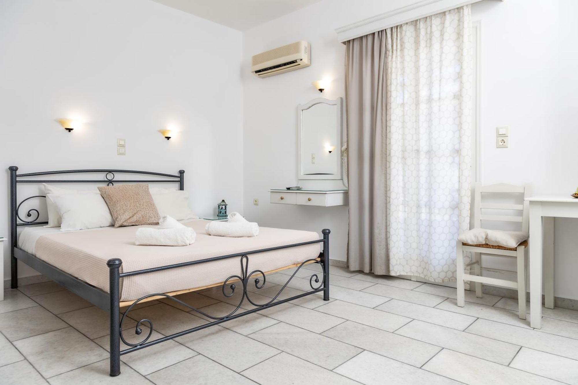 Depis Studios & Apartments Naxos City Exteriér fotografie