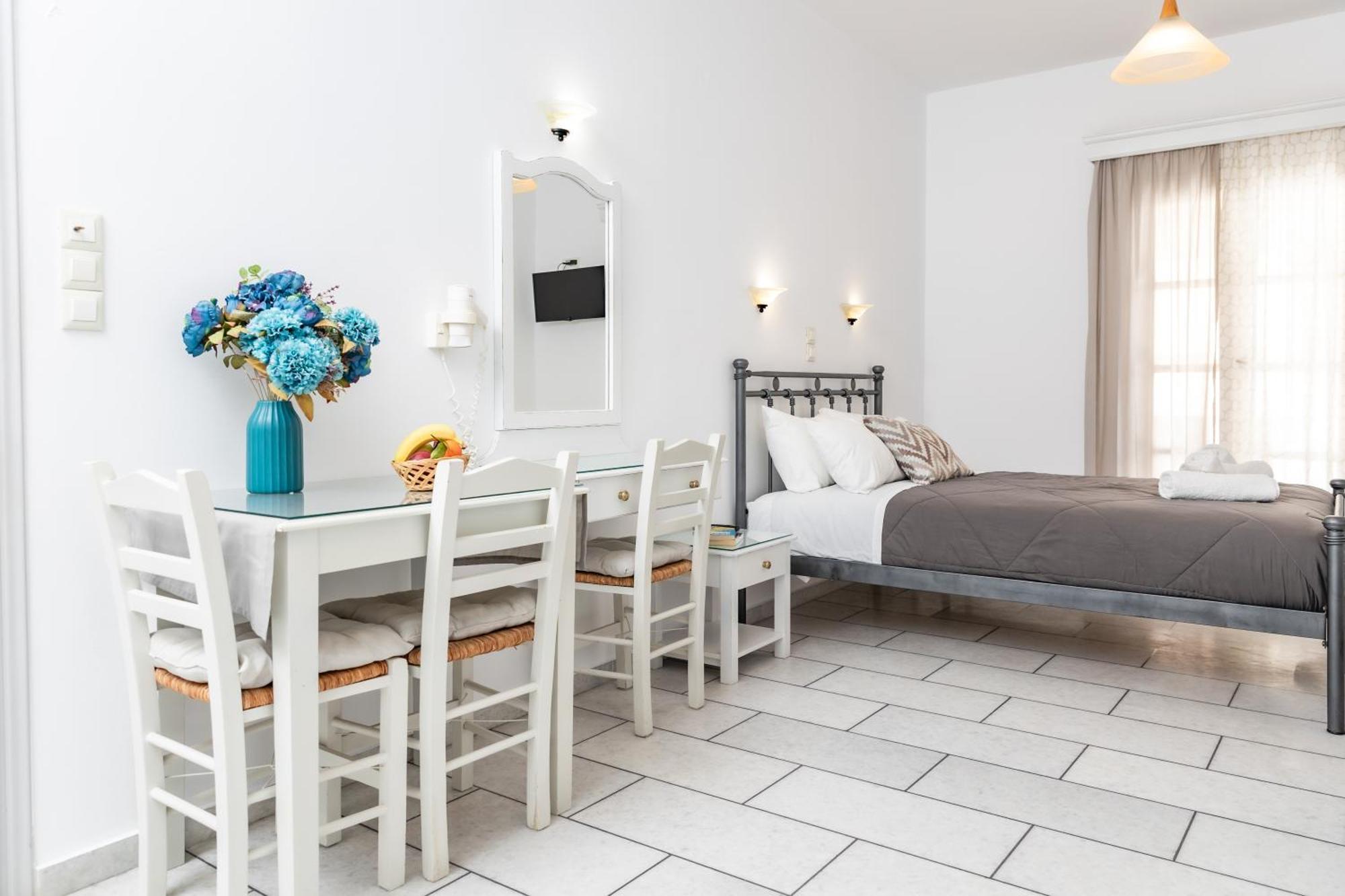 Depis Studios & Apartments Naxos City Exteriér fotografie